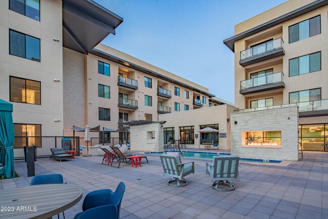 Building Photo - 7300 E Earll Dr