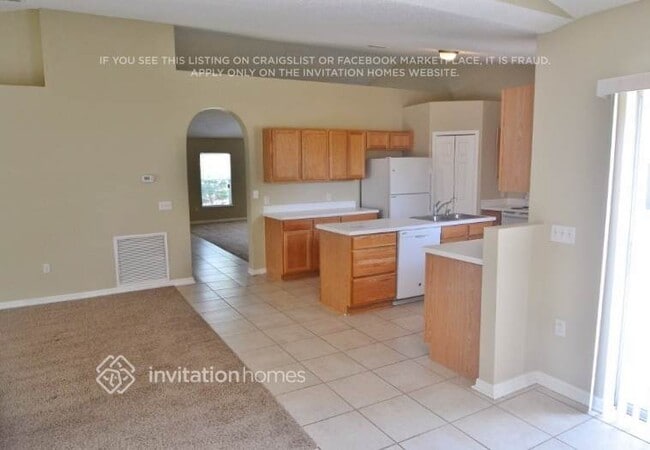 Building Photo - 503 Lakeview Dr