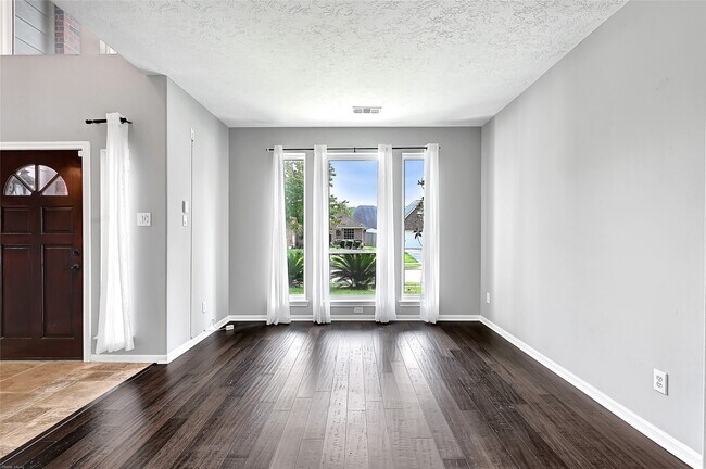 Foto del edificio - 10219 Sable Trail Ln