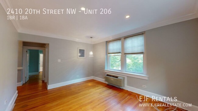 Building Photo - Updated Kalorama One Bedroom on Quiet Street