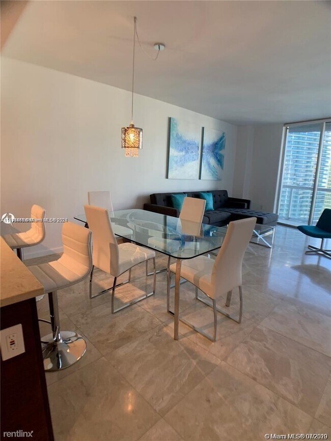 Foto del edificio - 1 br, 1 bath Condo - 475 Brickell Ave Apt ...