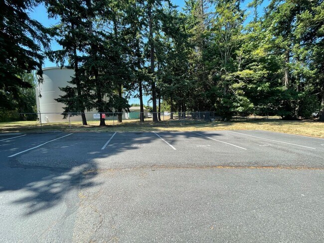 Foto del edificio - 4210 Blue Heron Ct