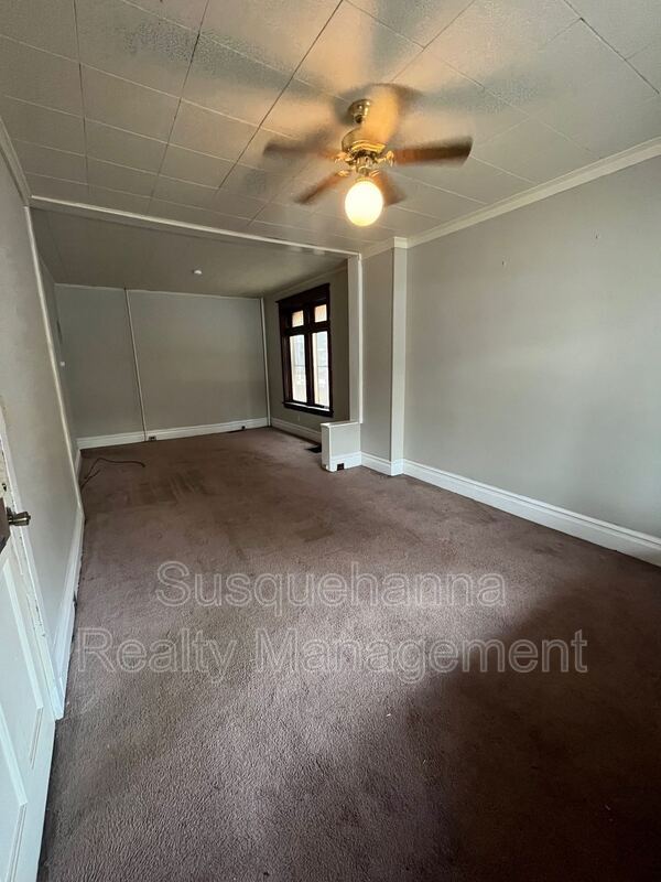 Foto del edificio - 2137 Derry St