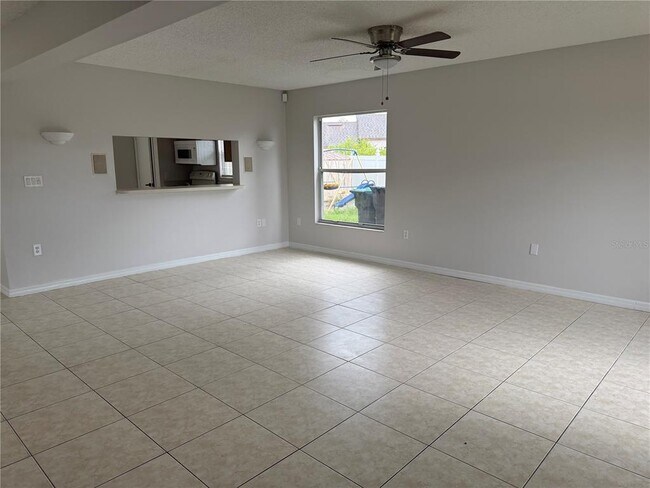 Foto del edificio - 1826 Clacton Dr