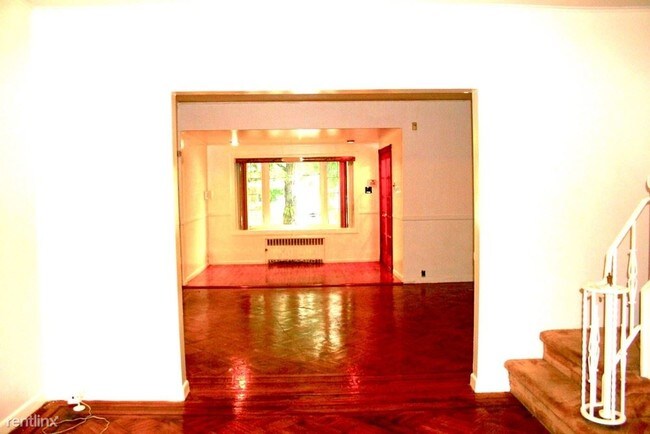 Building Photo - 9718 Avenue N