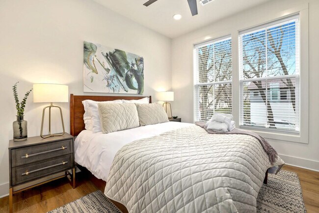 Foto del edificio - 372 S Hill Ave