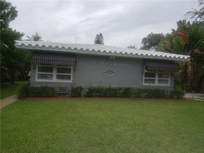 Building Photo - 741 NE 16th Ave