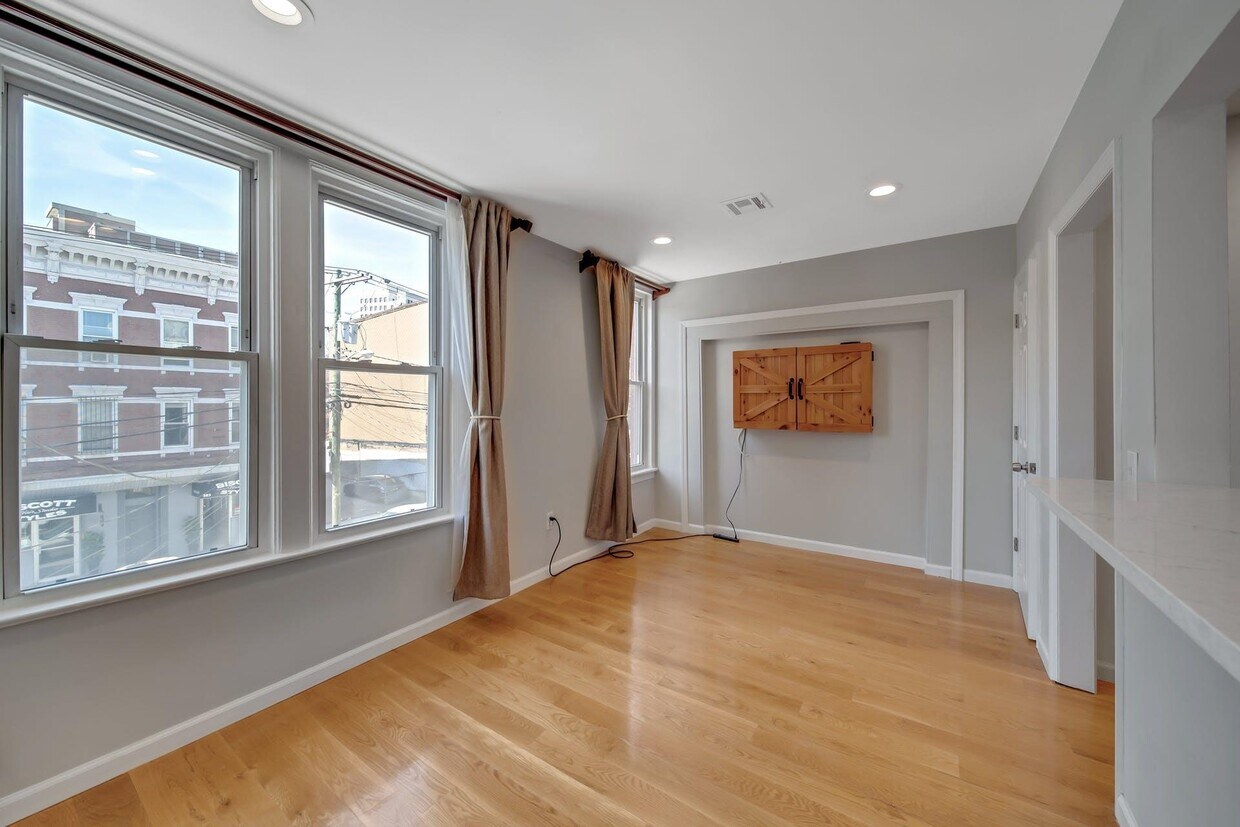 386 Summit Ave Unit 2, Jersey City, NJ 07306 Condo for Rent in Jersey