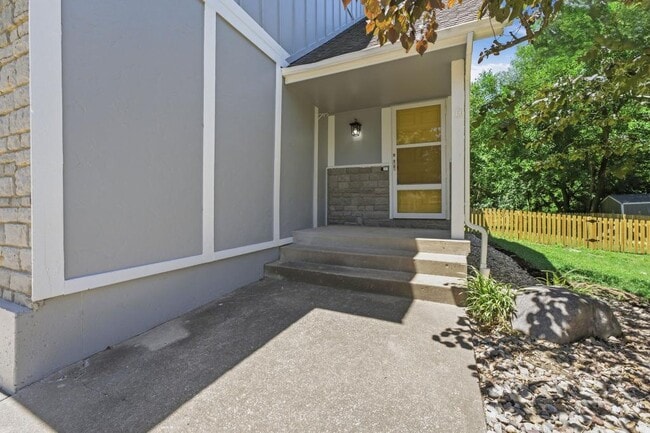 Foto del edificio - 11804 Oakmont St