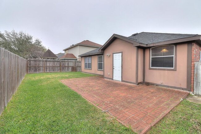 Building Photo - 7933 Elk Dr