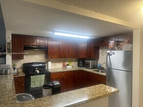 Building Photo - 11131 Royal Palm Blvd