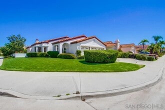 Building Photo - 11742 Avenida Sivrita