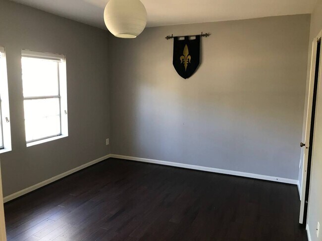 Habitación - 1920 N Rhodes St