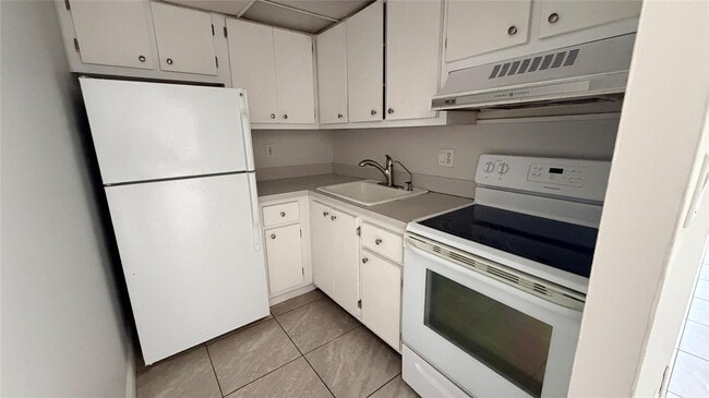 Foto del edificio - 1731 SE 15th St