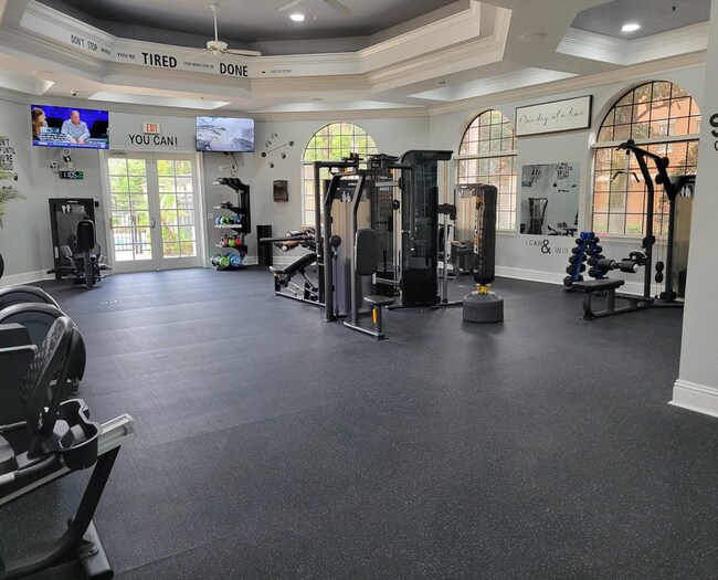 Foto del edificio - 6169 Metrowest Blvd