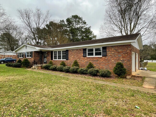 Foto del edificio - 8413 Old Madison Pike