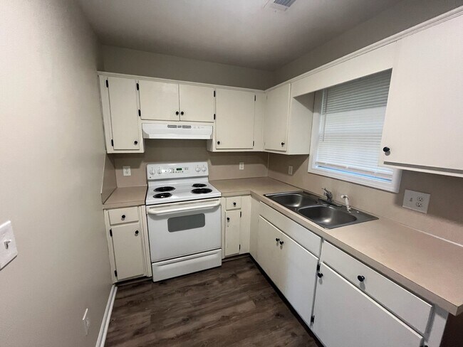 Foto del edificio - 36 Crosswinds Rd