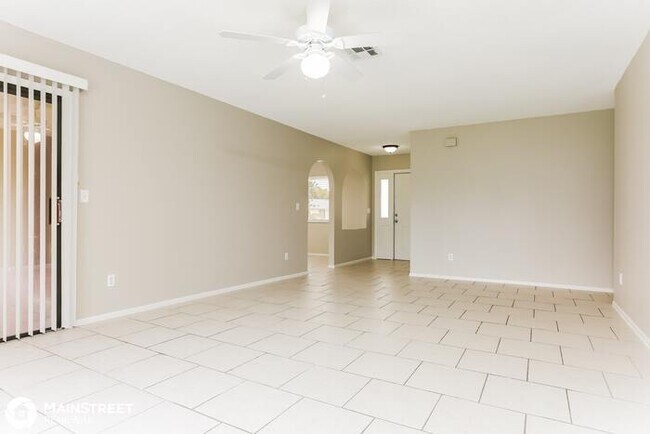 Building Photo - 1402 SE North Balcourt Ct, Port St Lucie, ...
