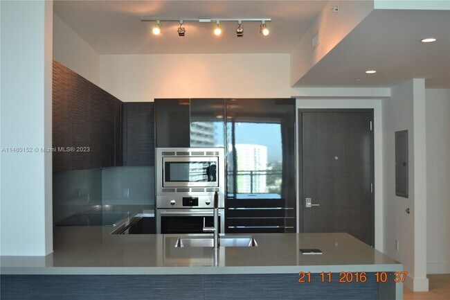 Foto del edificio - 1080 Brickell Ave