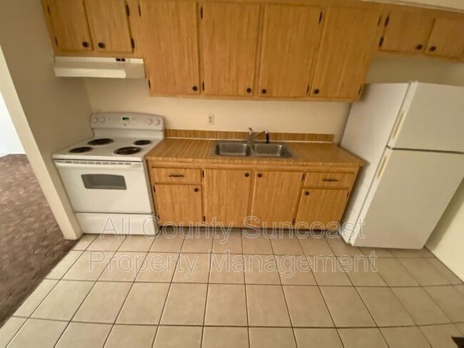 Foto del edificio - 6283 72nd Ave N