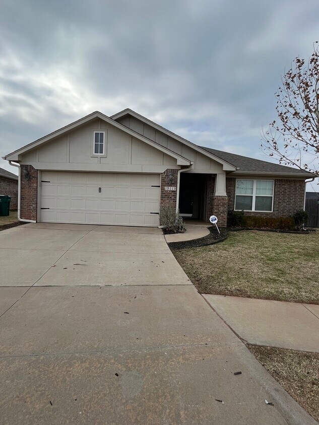 Foto principal - 19113 Vea Dr. Edmond, OK 73012