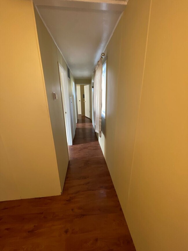 Foto del edificio - 681 E Ash St