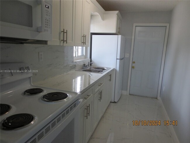 Building Photo - 1141 NW 30th St