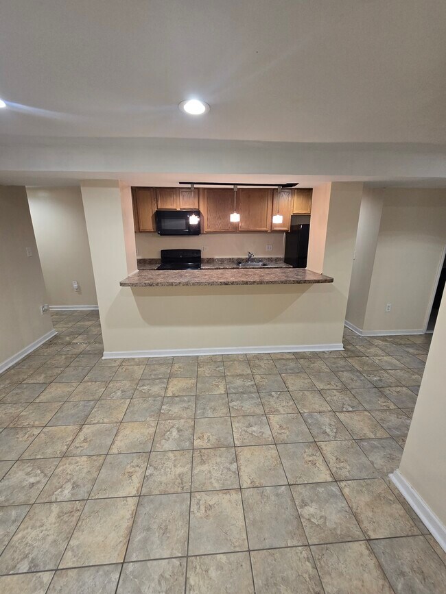 Foto del edificio - 645 L St NE