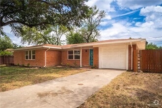 Building Photo - 619 Highland Ave