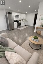 Building Photo - 69 Hellems Ave