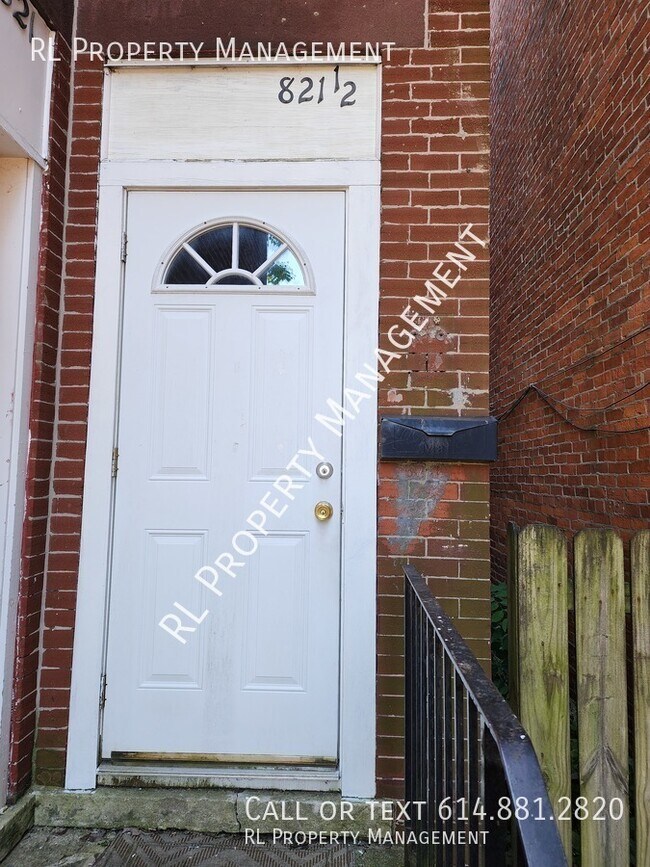 Foto del edificio - Two bedroom one bathroom apartment in Olde...