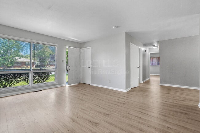 Photo - 3534 Terrier Ln House