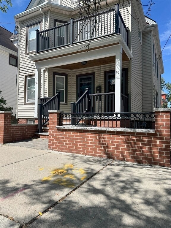 Foto del edificio - 38 Willow Ave