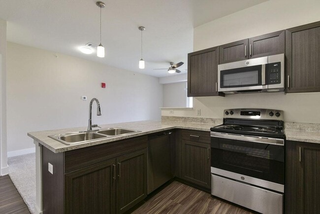 Building Photo - Chase Creek Apartment Homes