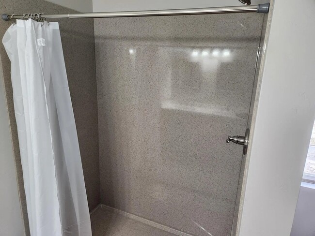 Foto del edificio - 509 S Oxford Ave