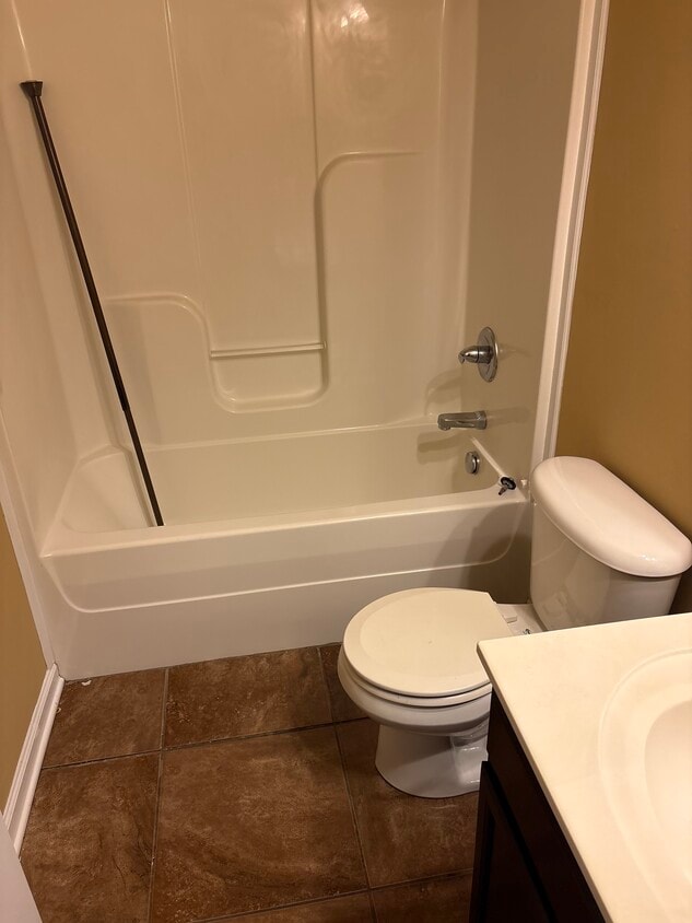 Foto principal - 1729 Thistlewood Dr