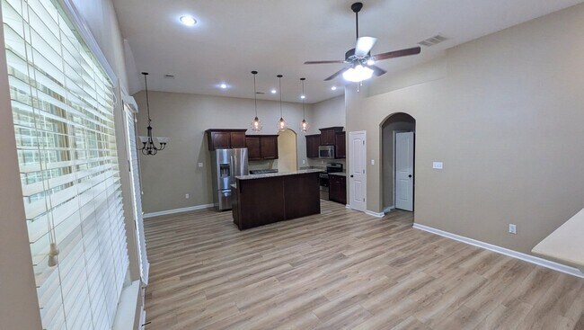 Foto del edificio - 7571 Bevy Ridge Cove