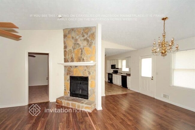 Foto del edificio - 2489 Forest Dale Dr