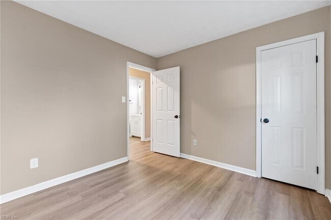 Foto del edificio - 5416 Heatherton Ct