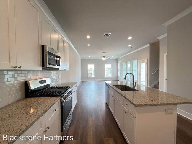Building Photo - 3 br, 2.5 bath House - 9405 Dawson Bluff Blvd