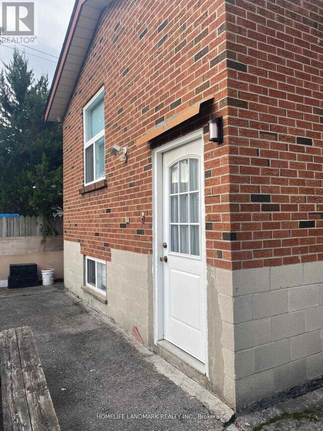 Photo du bâtiment - 169 Westmount Ave