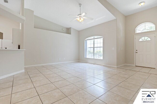 Building Photo - 25 Port Royal Dr