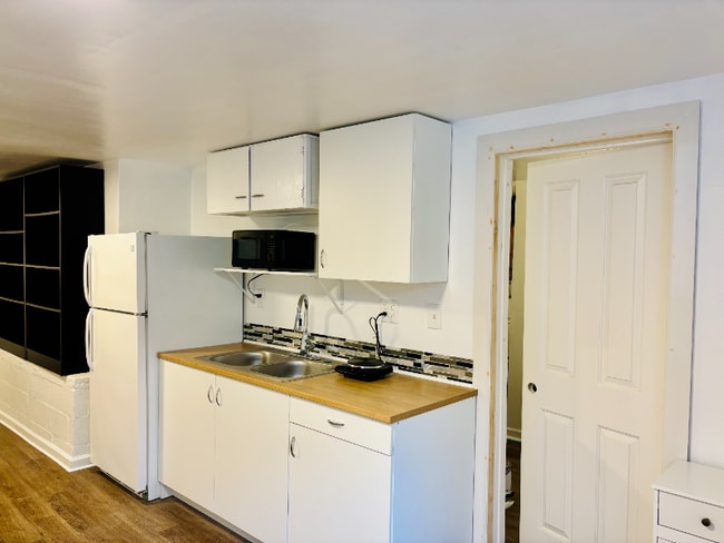 Building Photo - 13623 8th Ave SW