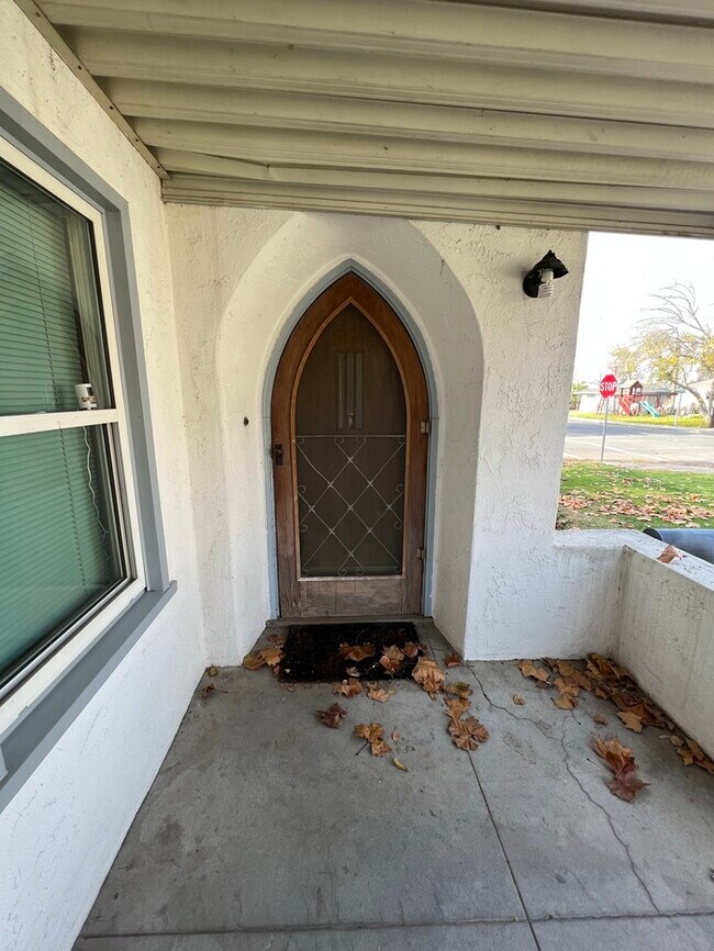 Building Photo - 101 Pacific St