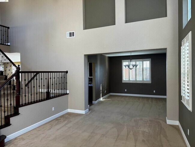 Foto del edificio - 720 Blake Ct