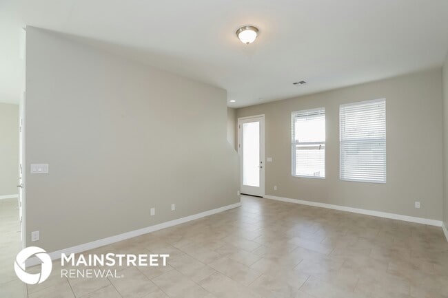 Foto del edificio - 2000 N 36th St