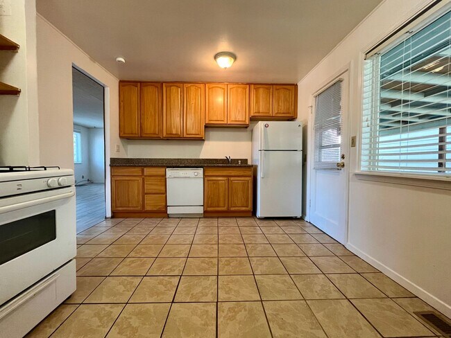Building Photo - Beautiful 4bed 2bath Home in Renton
