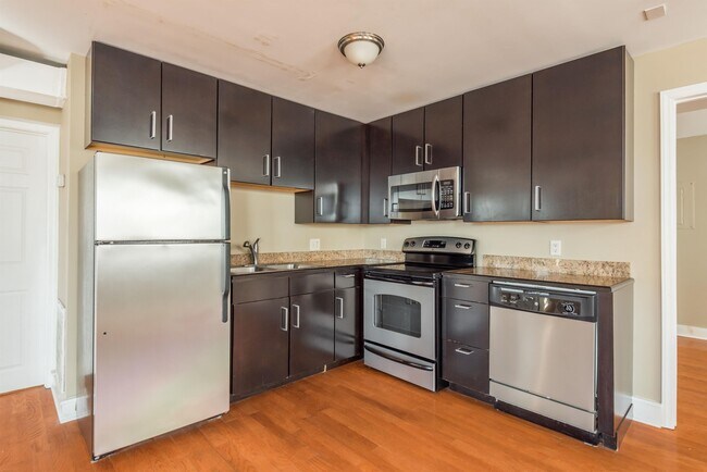 Foto del edificio - 201 W Fifth Ave