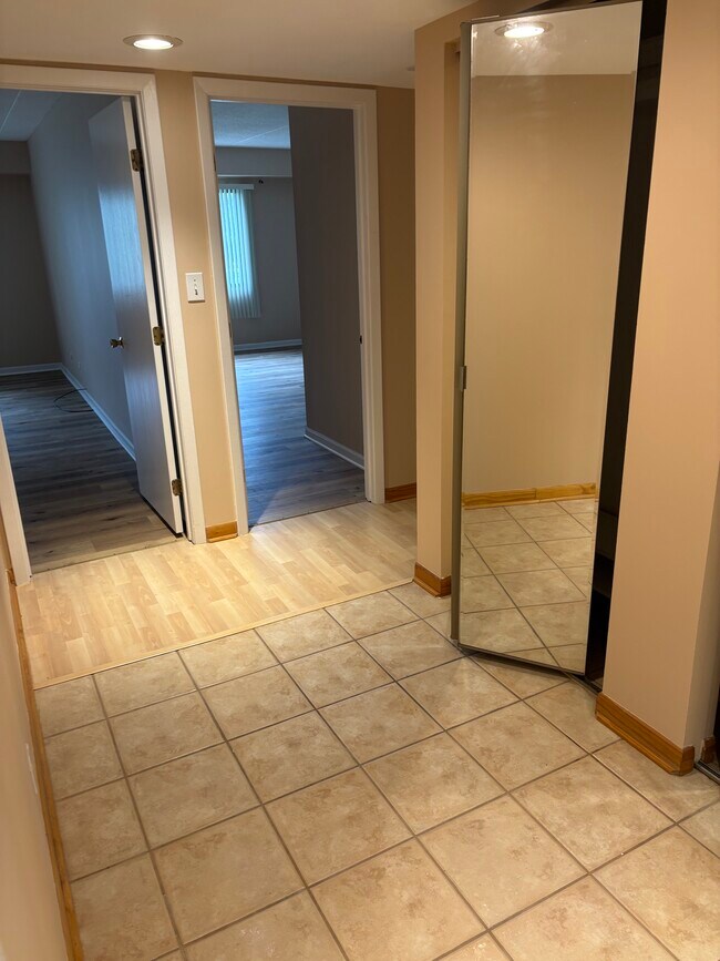 Foto del edificio - 475 Plum Creek Dr