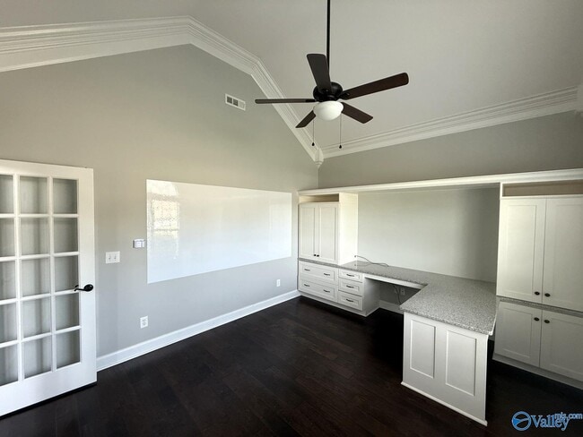 Building Photo - 219 Woodgrove Dr